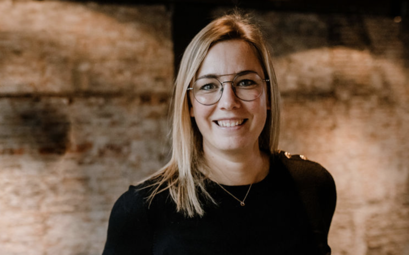 Therapeut Joni zet meditatie in bij rouwverwerking