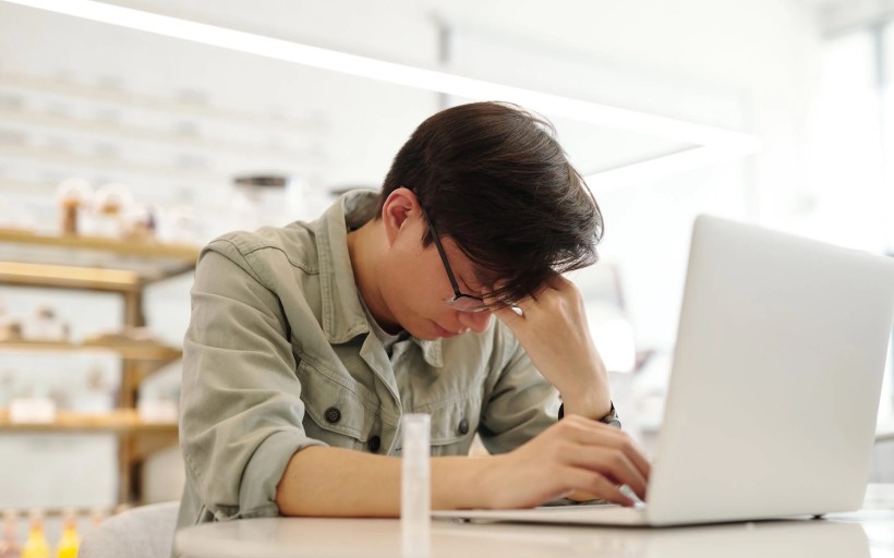 Zo kun je stress hoofdpijn verminderen